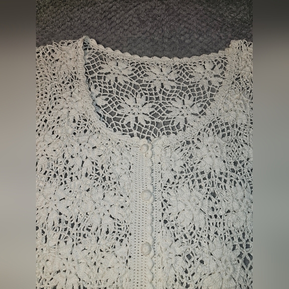 Cream Crochet with Floral Design Summer Layering Cotton Vest Medium - Picture 6 of 9